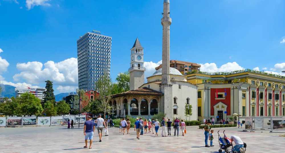 Sistemi i pensioneve ne rrezik, BB: Rritja e pagave e vetmja rruge